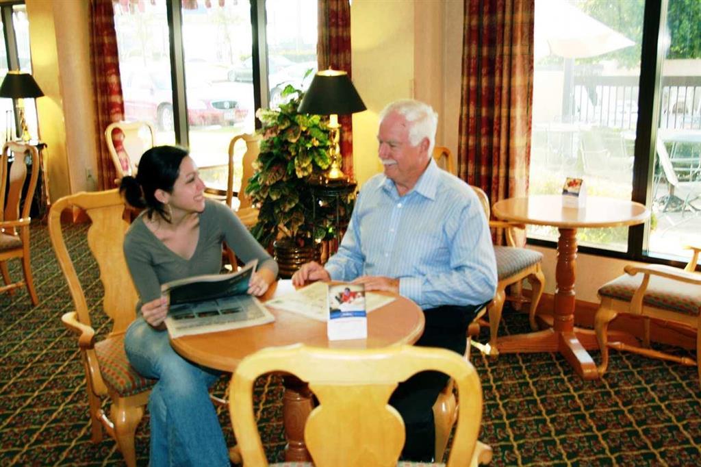 Hampton Inn Ruston Beltér fotó